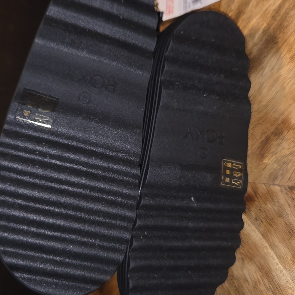 Women's Roxy Boots In Size 6 - Picture 9 of 9